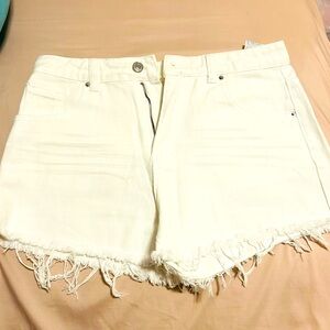 Brand New White Jean Denim Raw Hem Shorts Size Medium